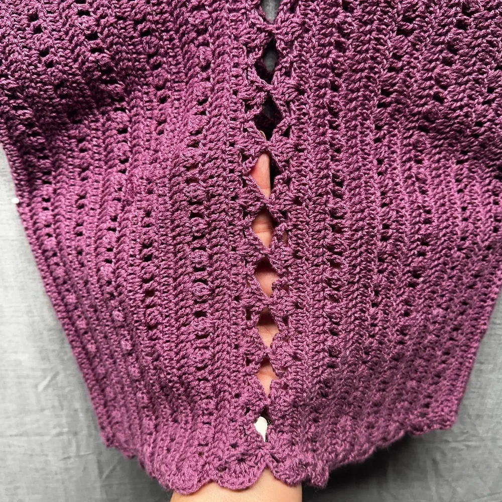 Hand crochet vest purple V Neck open center lace Small no tag Vintage 80’s - Picture 2 of 10
